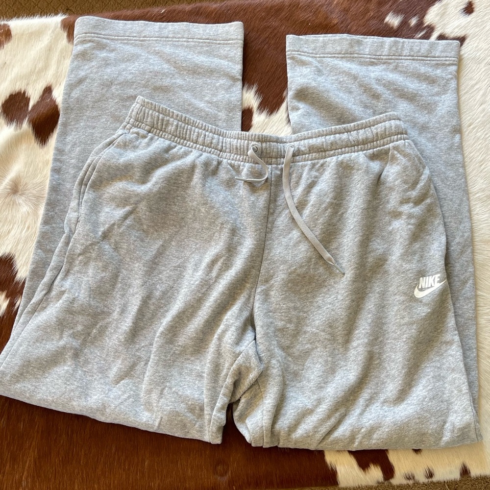 Nike Sweatpants